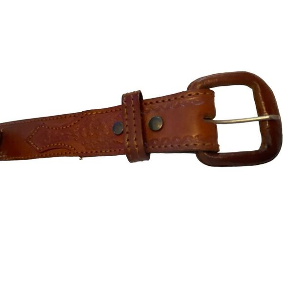 EUC Leather Belt with weaving and metal accents - Picture 3 of 4